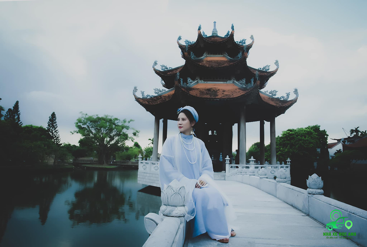 Mùa lễ hội chùa Bà Đanh